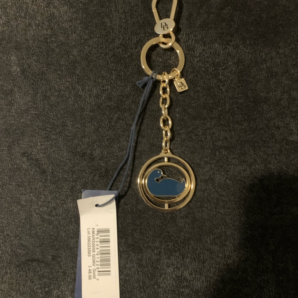 D&B spinning duck keychain
